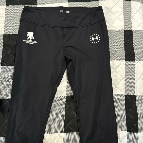 Under Armour Crop Legging’s - Picture 1 of 3